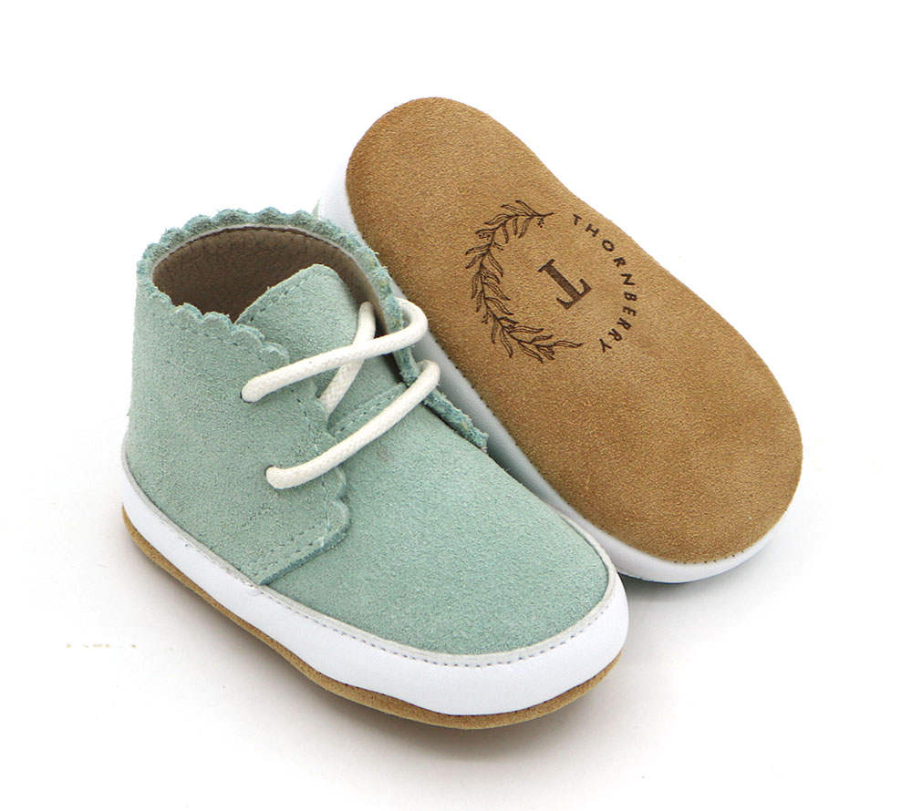 Chukka boots
